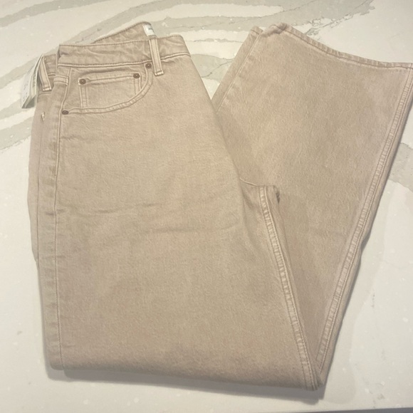 Abercrombie & Fitch High Rise 90’s Relaxed Jean 28/6s (Curve Love) - Picture 1 of 10